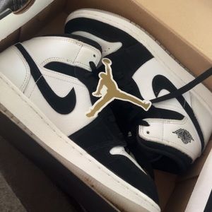 jordan 1 mid